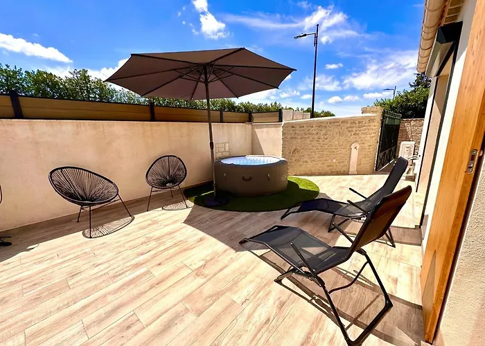 Maison De Charme Avec Jacuzzi